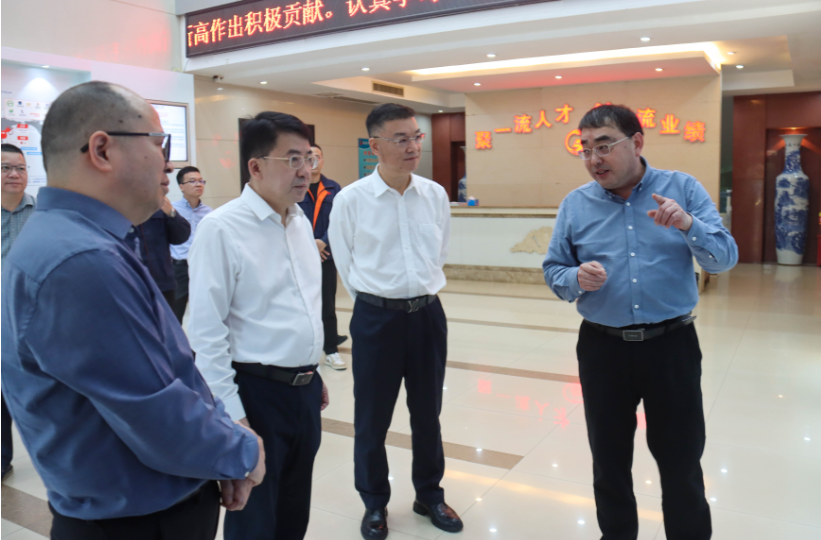 玉林市委常委、常務(wù)副市長韋慶強(qiáng)一行蒞臨廣西銀億調(diào)研